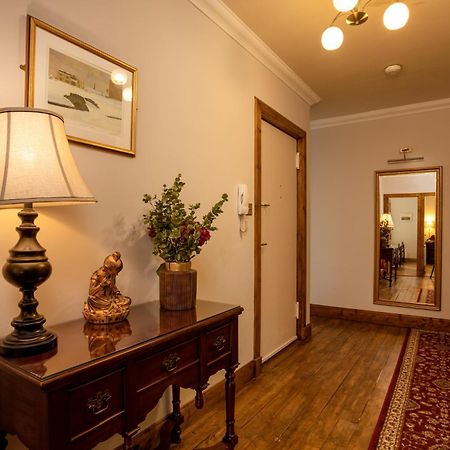 Blackfriars Residence - Beautiful Home เอดินบะระ ภายนอก รูปภาพ