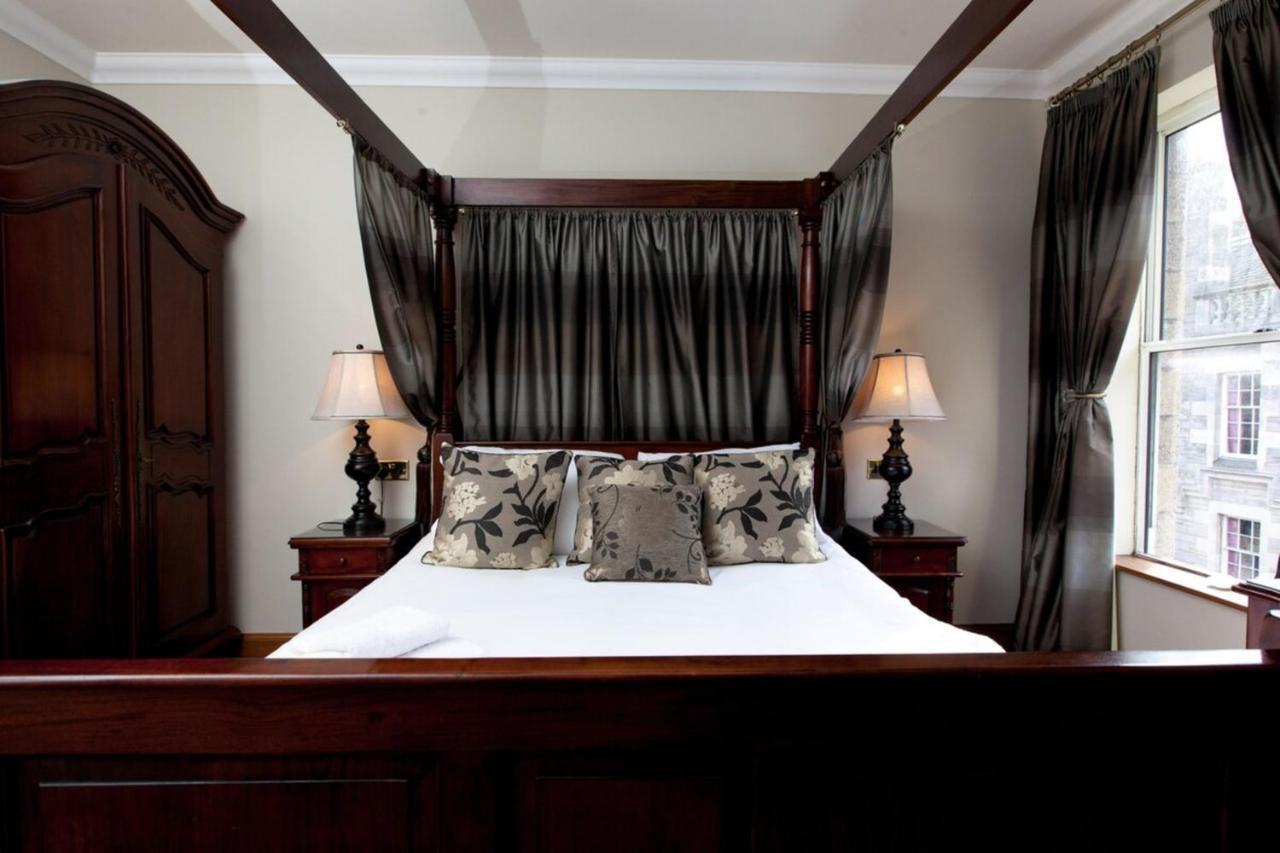 Blackfriars Residence - Beautiful Home เอดินบะระ ภายนอก รูปภาพ