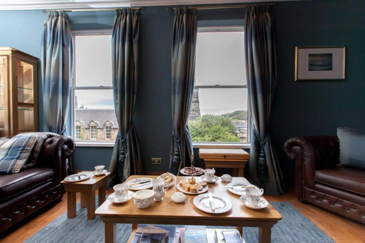 Blackfriars Residence - Beautiful Home เอดินบะระ ภายนอก รูปภาพ