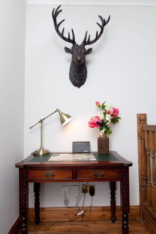 Blackfriars Residence - Beautiful Home เอดินบะระ ภายนอก รูปภาพ