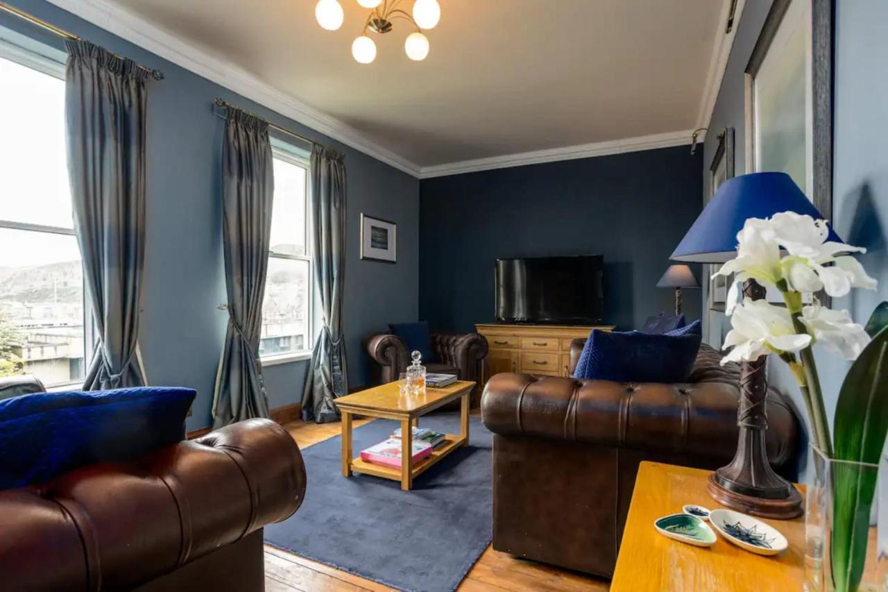 Blackfriars Residence - Beautiful Home เอดินบะระ ภายนอก รูปภาพ