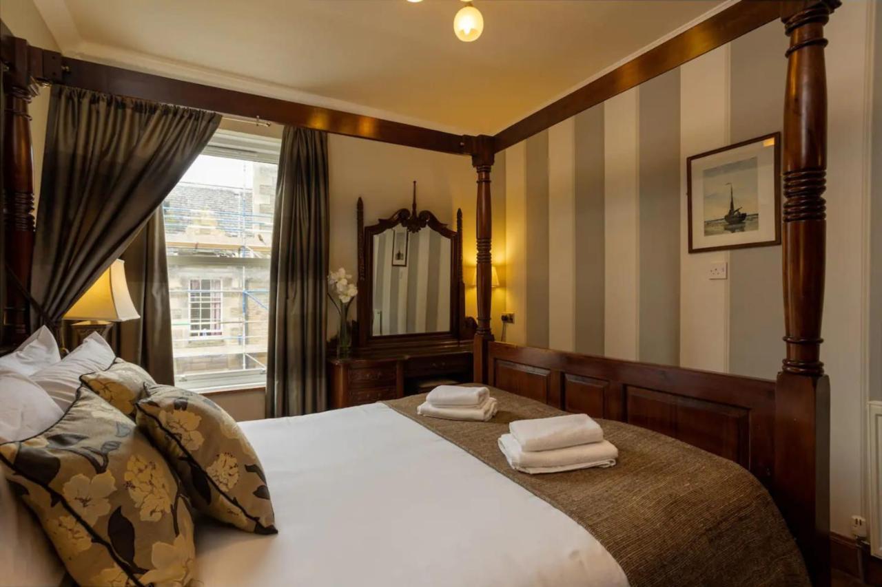 Blackfriars Residence - Beautiful Home เอดินบะระ ภายนอก รูปภาพ