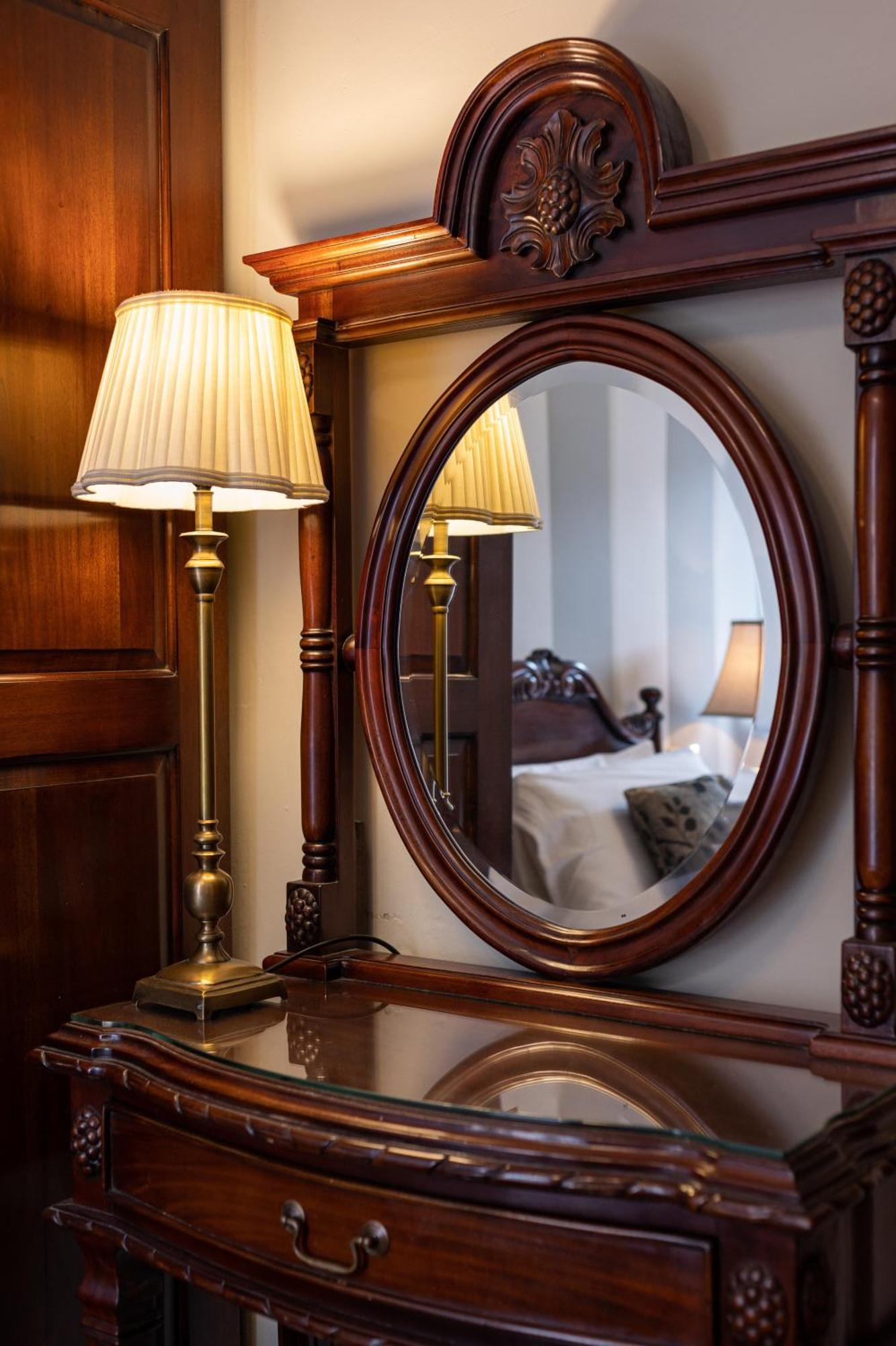 Blackfriars Residence - Beautiful Home เอดินบะระ ภายนอก รูปภาพ