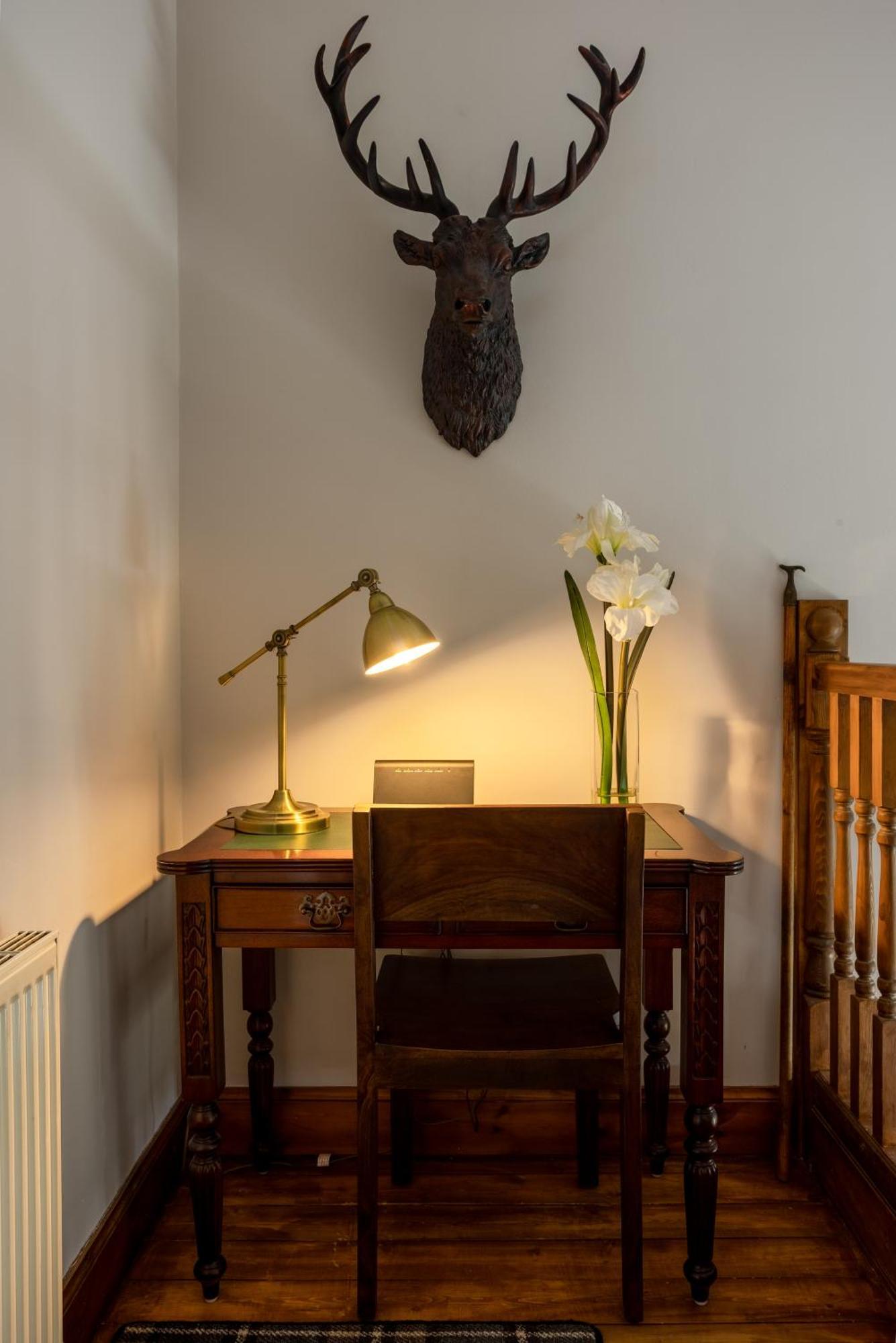 Blackfriars Residence - Beautiful Home เอดินบะระ ภายนอก รูปภาพ