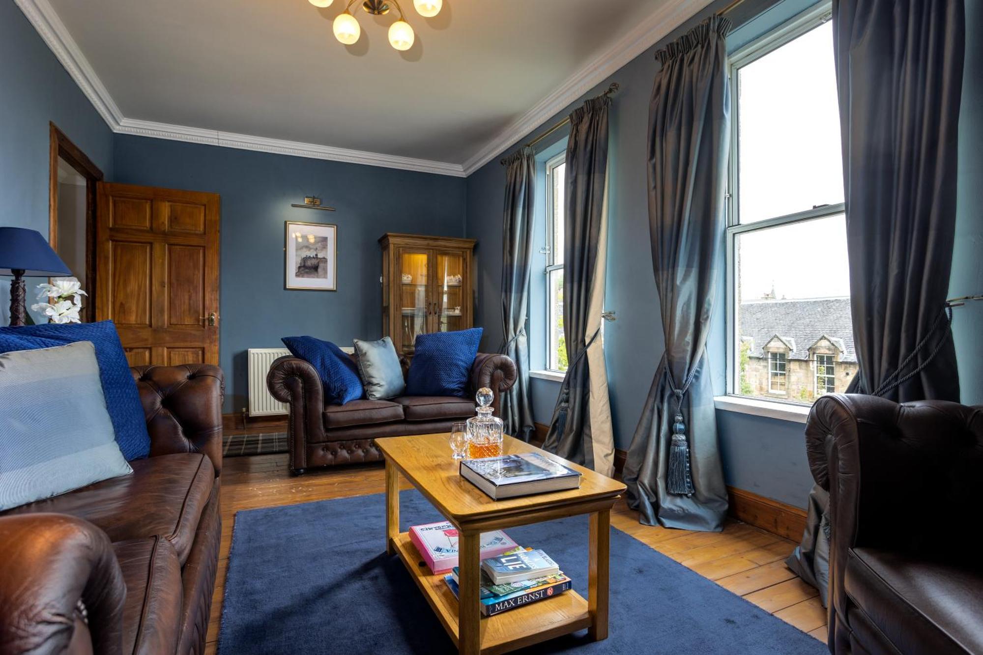 Blackfriars Residence - Beautiful Home เอดินบะระ ภายนอก รูปภาพ