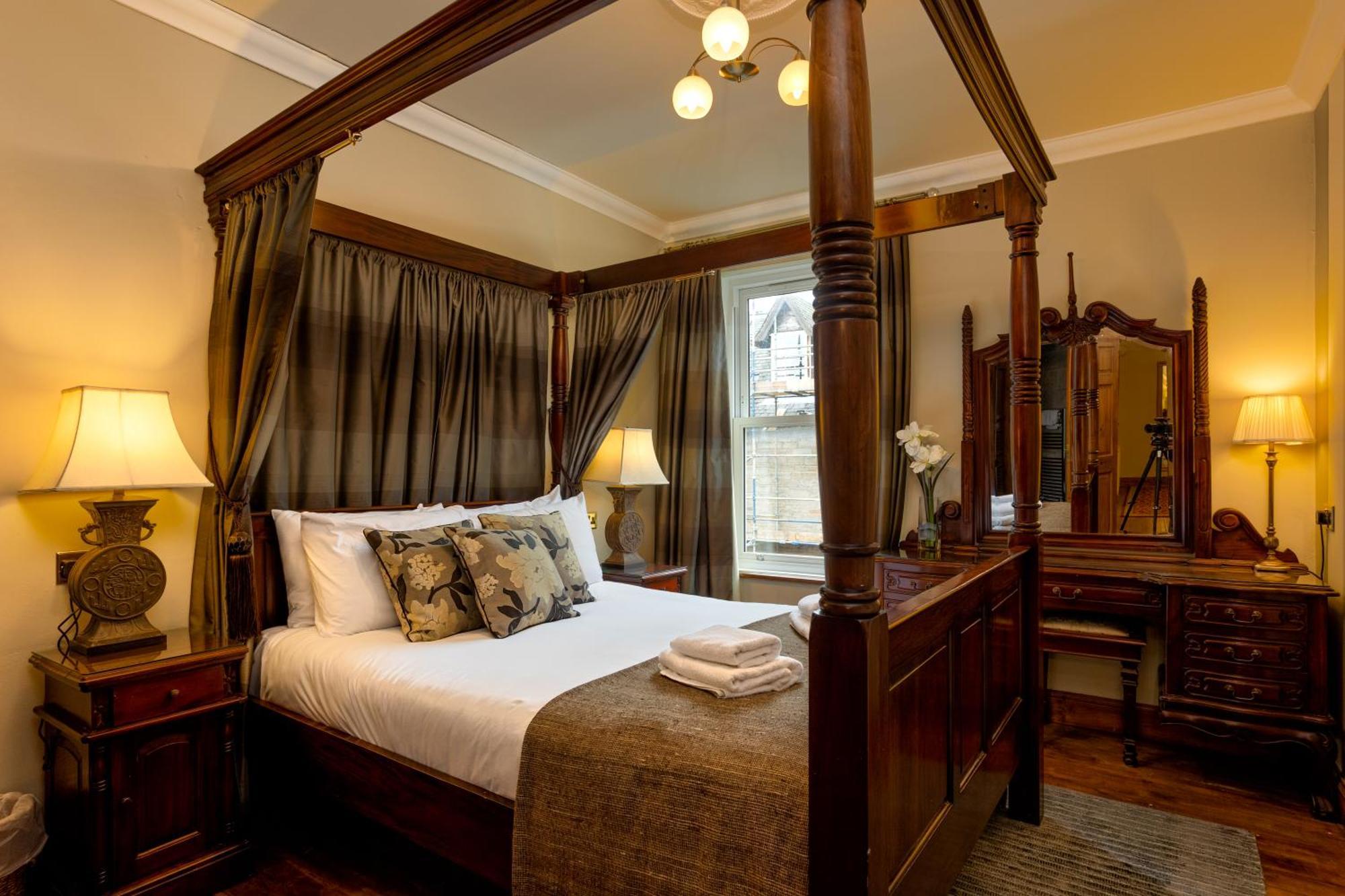 Blackfriars Residence - Beautiful Home เอดินบะระ ภายนอก รูปภาพ