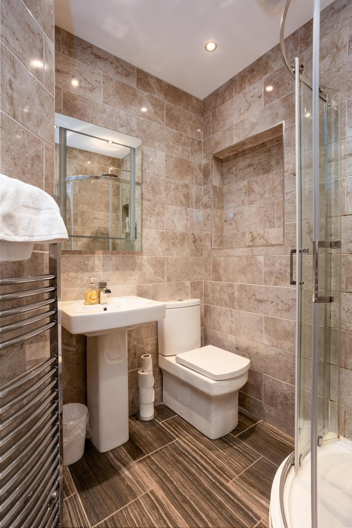 Blackfriars Residence - Beautiful Home เอดินบะระ ภายนอก รูปภาพ