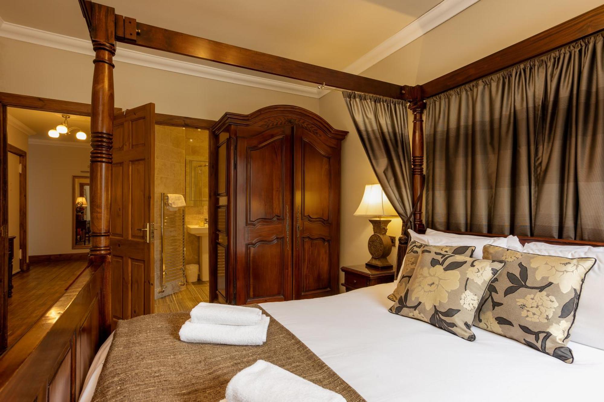 Blackfriars Residence - Beautiful Home เอดินบะระ ภายนอก รูปภาพ